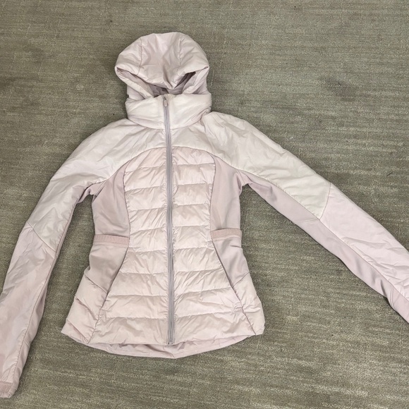 Lululemon Down For It All Jacket, SZ 4,  Porcelain Pink - Picture 3 of 6